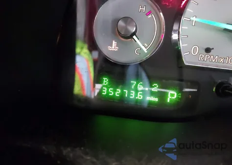 2004 Ford Thunderbird from USA, damaged, VIN 1FAHP60AX4Y102980